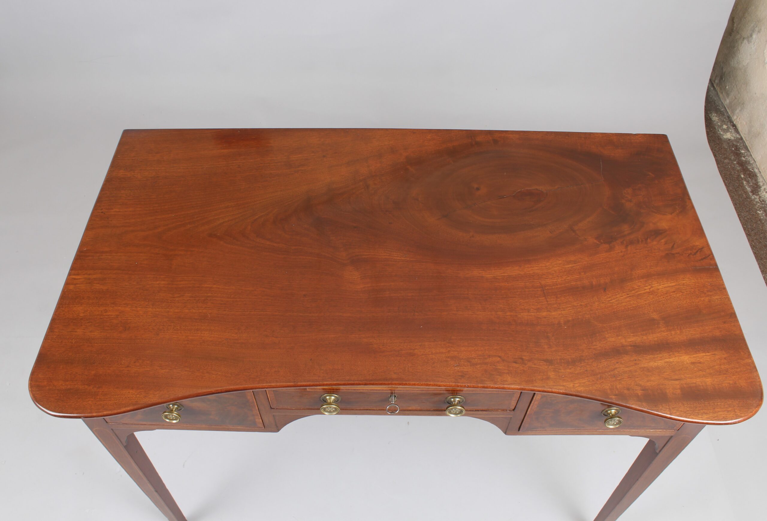 George III period mahogany kneehole side dressing table