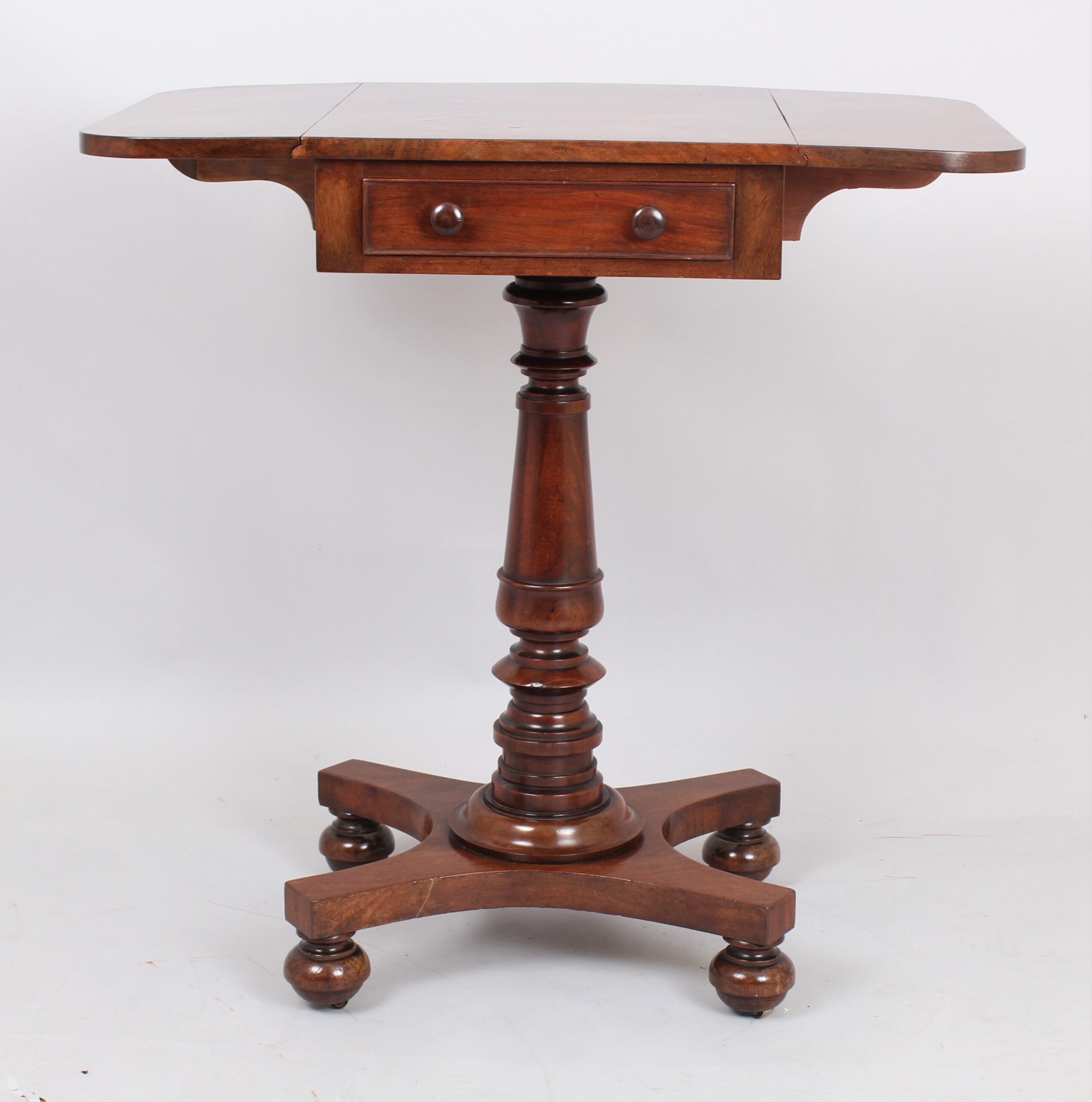 George IV period mahogany small drop-leaf table