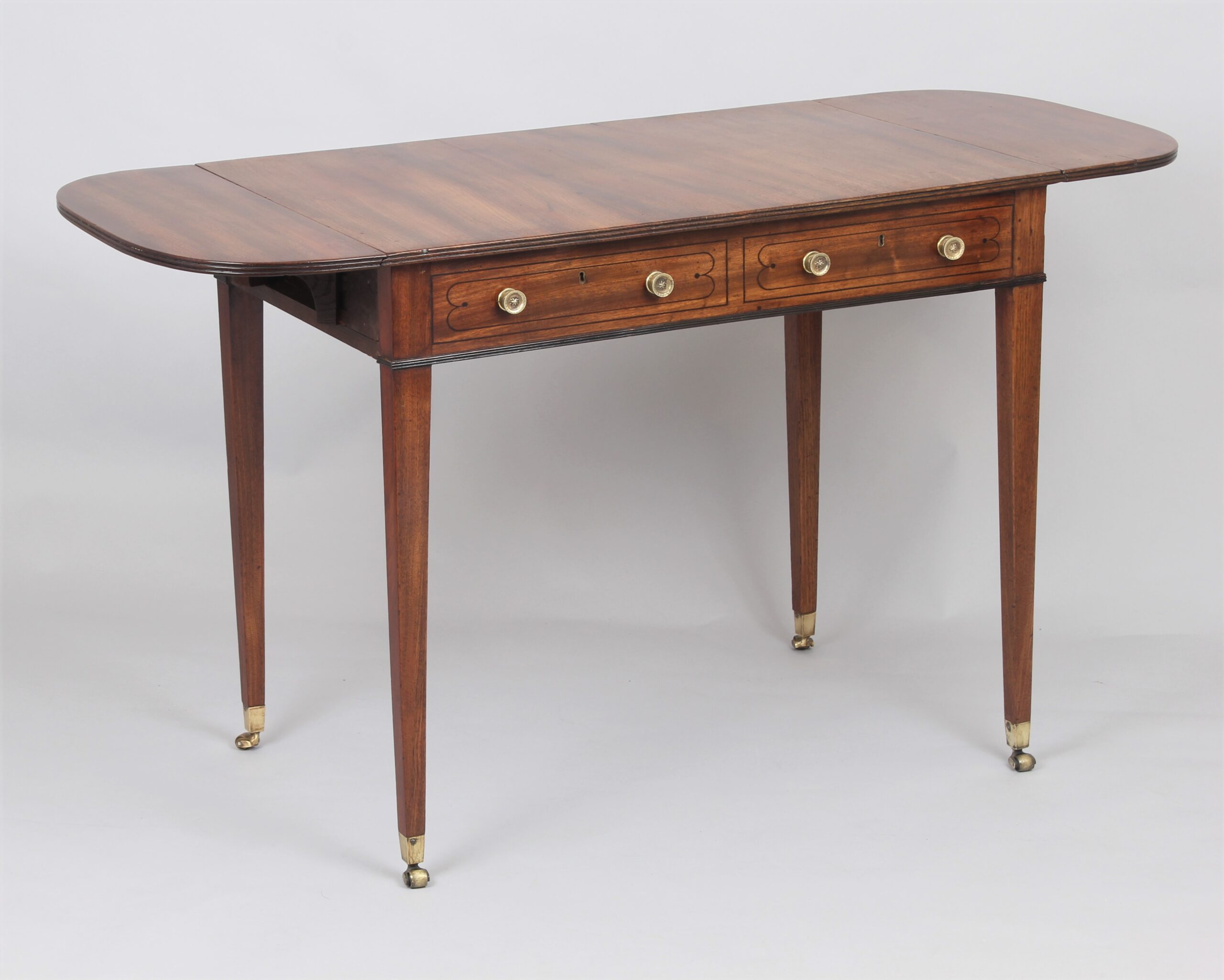 Particularly fine George III period mahogany sofa table