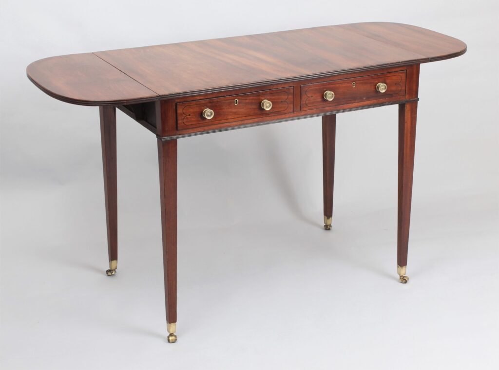 Particularly fine George III period mahogany sofa table