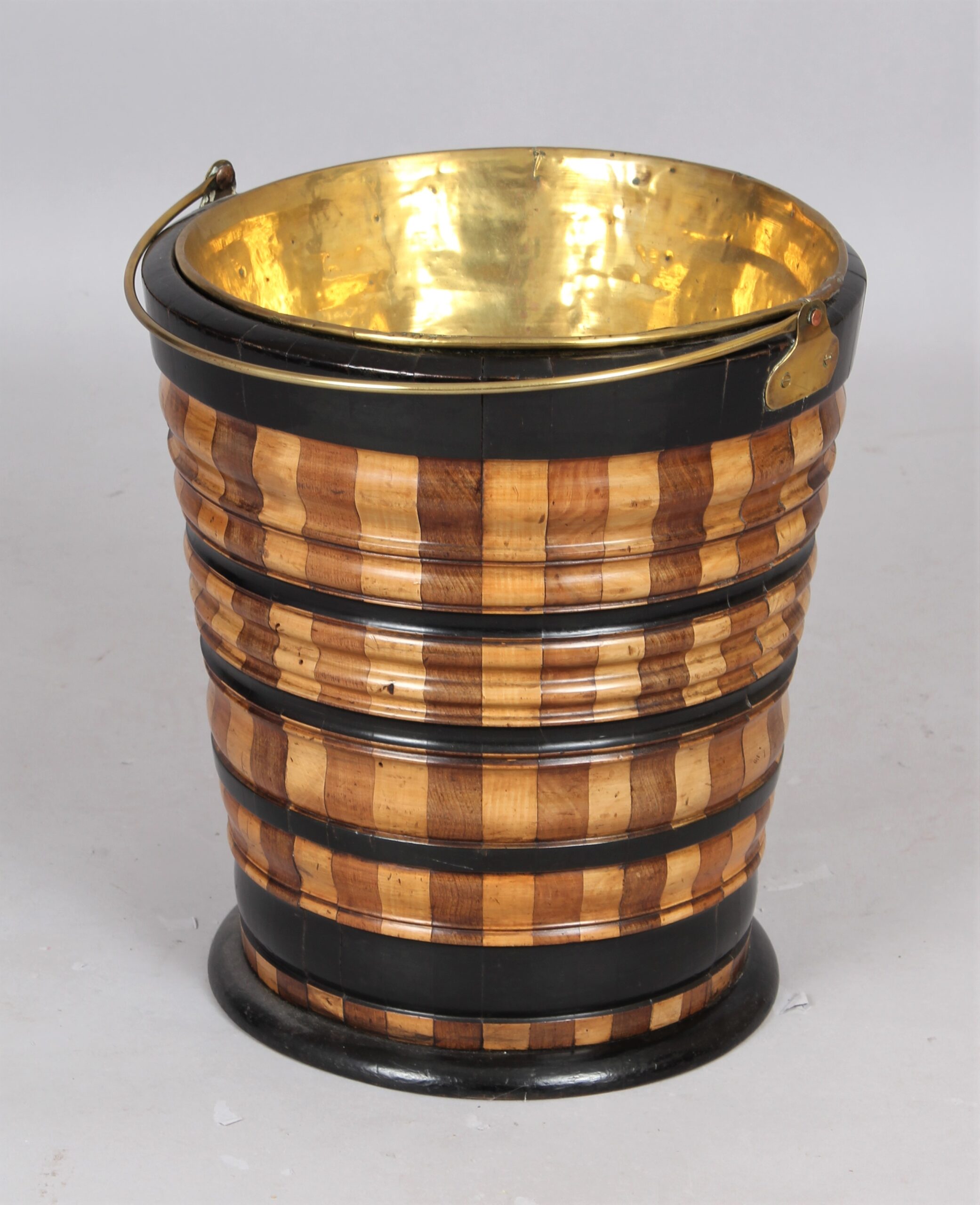 Early 19th century Dutch ‘teestoof’ bucket