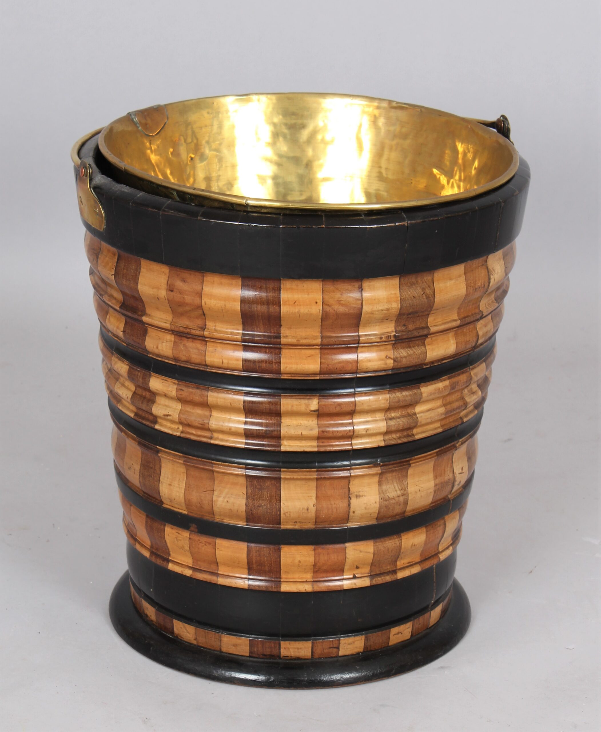 Early 19th century Dutch ‘teestoof’ bucket