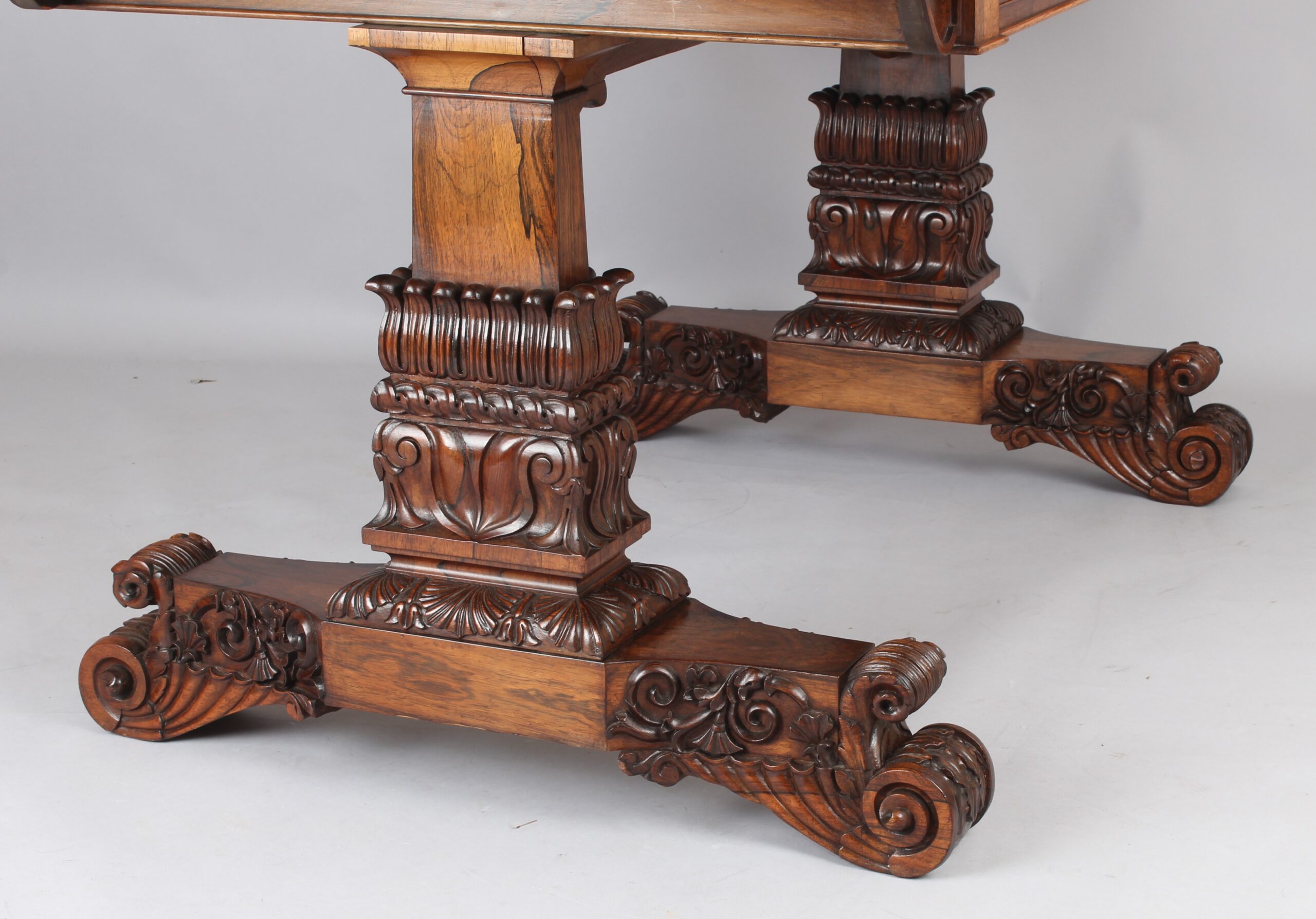 A fine rosewood library table of very high quality and, possibly, by Gillows