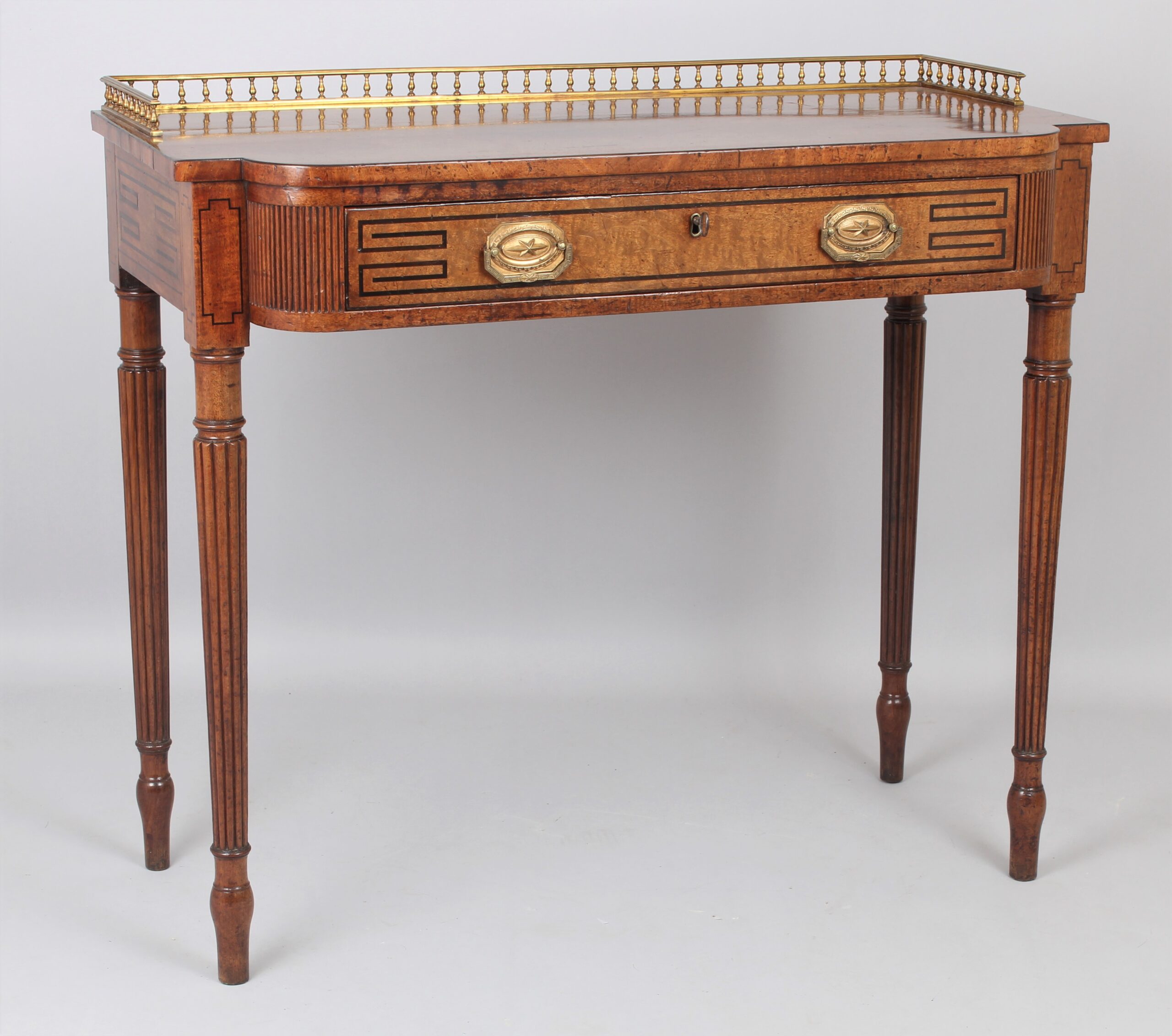 Fine Regency period mahogany side, serving or console table