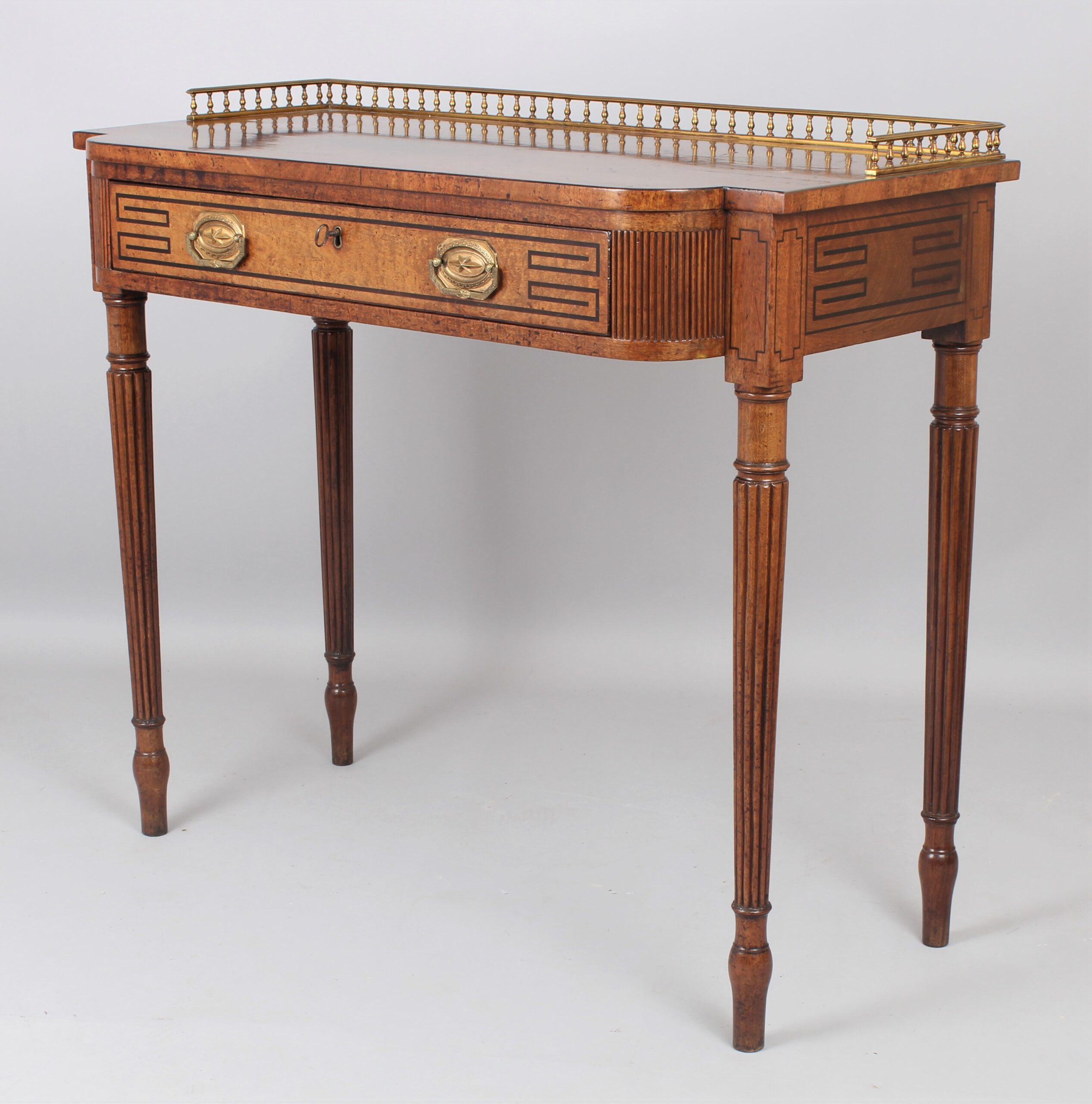 Fine Regency period mahogany side, serving or console table