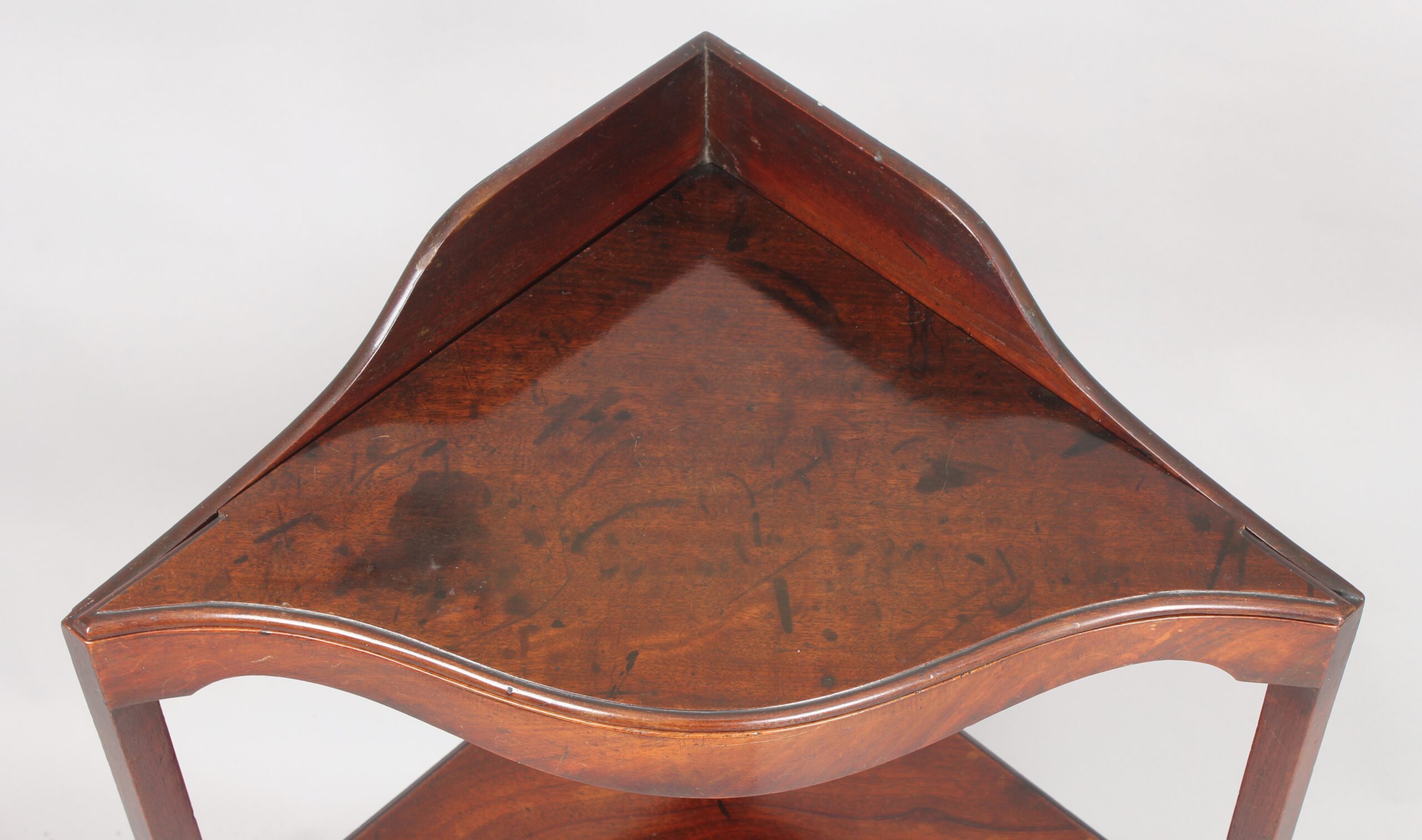 George III period mahogany serpentine-fronted small washstand