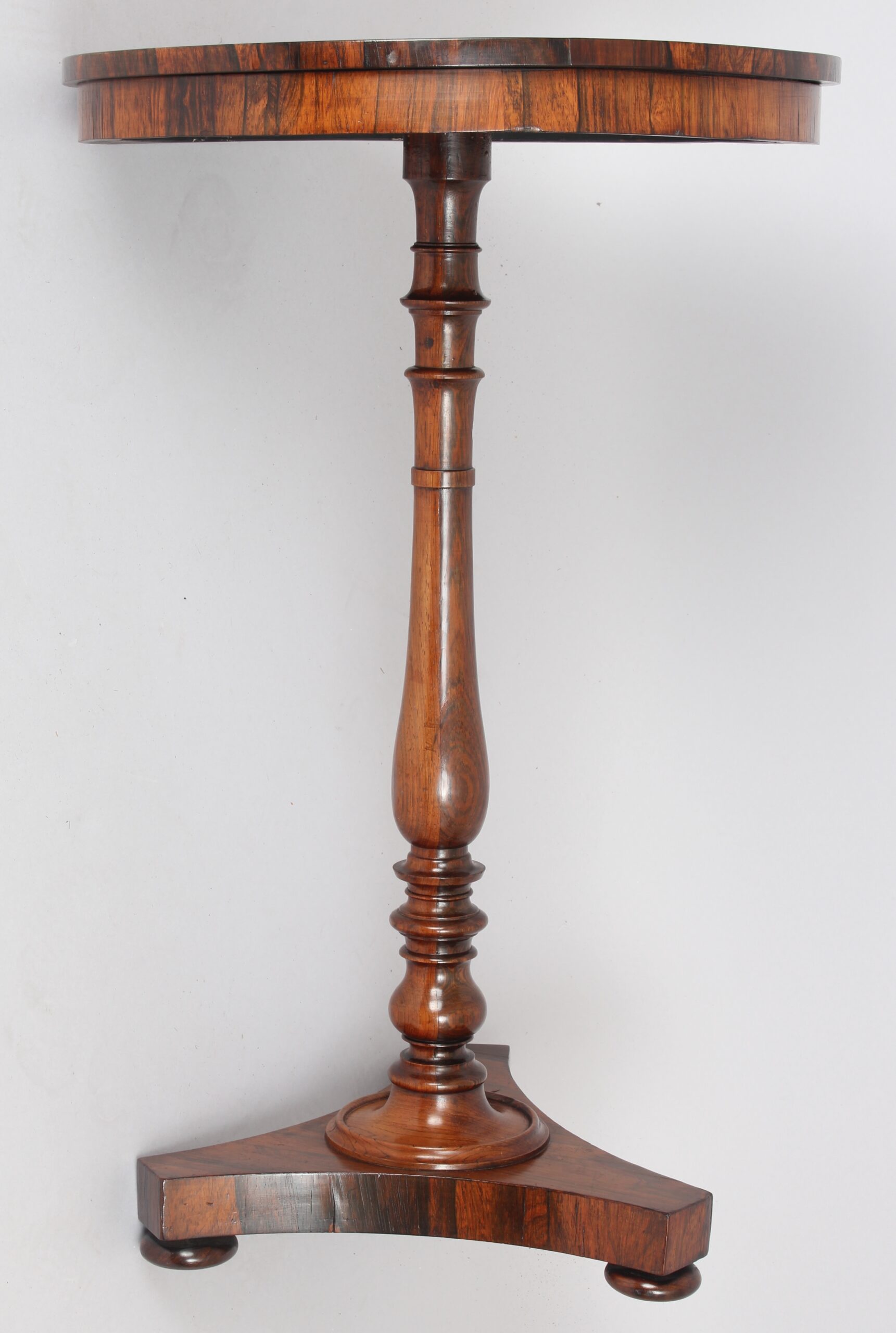 Fine rosewood circular occasional lamp table