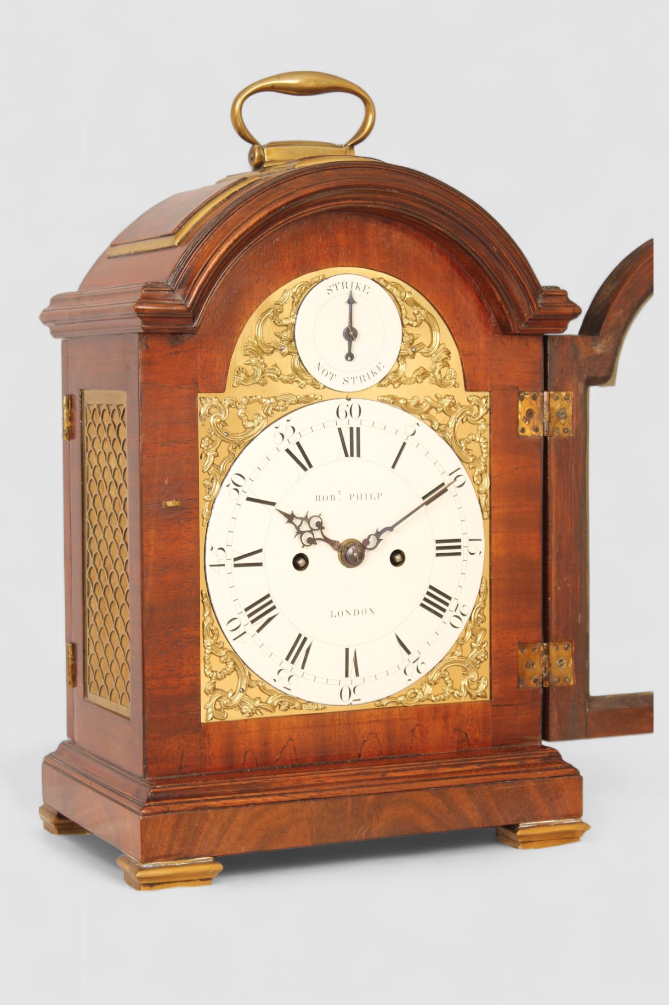 A fine George III bracket clock by Robert Philp