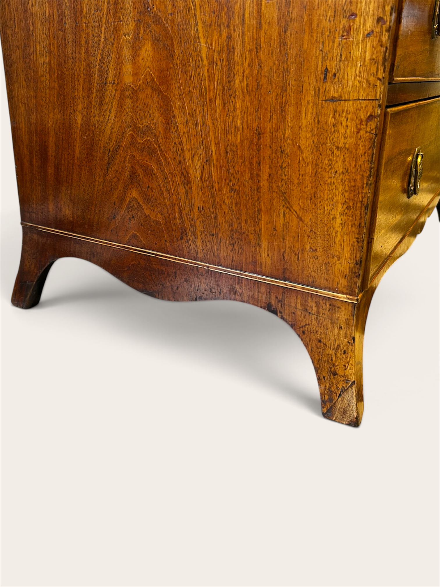 Small mahogany chest